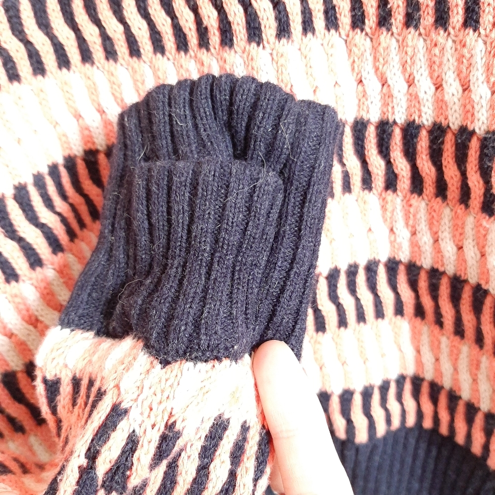 LULULEMON devi crew stripped knit sweater - Picture 3 of 5
